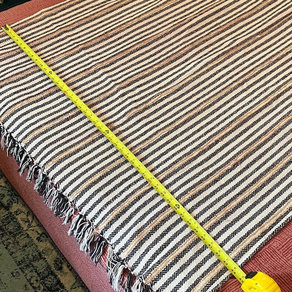 Striped Fringe Accent throw Blanket natural tones - Picture 8 of 14